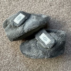 Baby’s First Uggs, size baby 0/1 US sizing, unisex